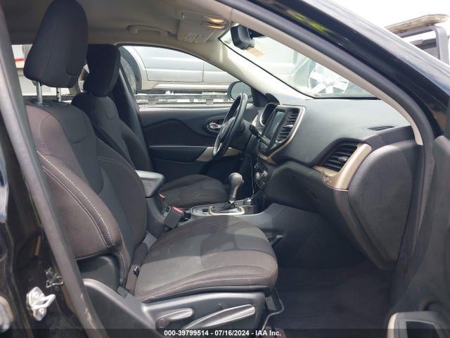 1C4PJMCB8HW655287 Jeep Cherokee Latitude 4x4