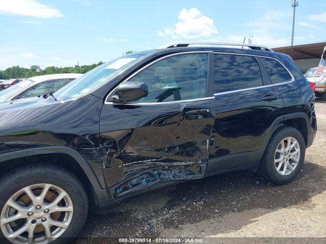 1C4PJMCB8HW655287 Jeep Cherokee Latitude 4x4