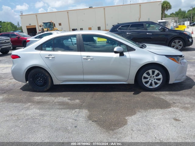 Toyota COROLLA LE 2021 5YFEPMAE8MP258006 Image 13