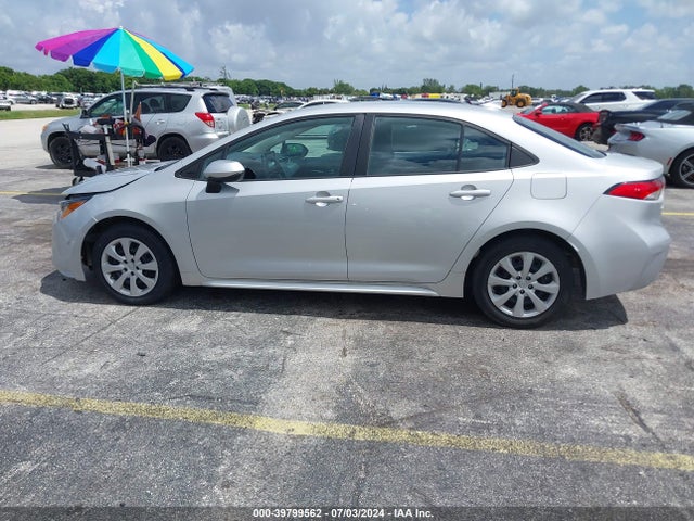 Toyota COROLLA LE 2021 5YFEPMAE8MP258006 Image 14