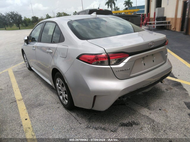 Toyota COROLLA LE 2021 5YFEPMAE8MP258006 Image 3