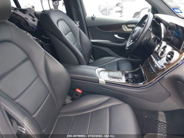 W1N0G8DB8LF841676 Mercedes-Benz GLC 300