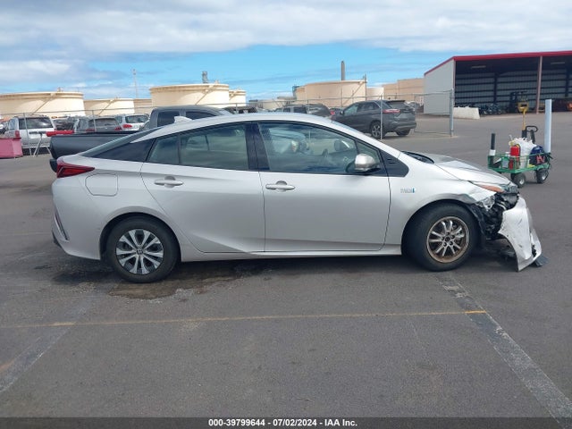 Toyota Prius Prime Limited 2020 JTDKARFPXL3120972 Image 13