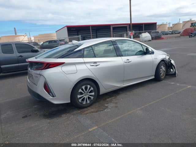 Toyota Prius Prime Limited 2020 JTDKARFPXL3120972 Image 4