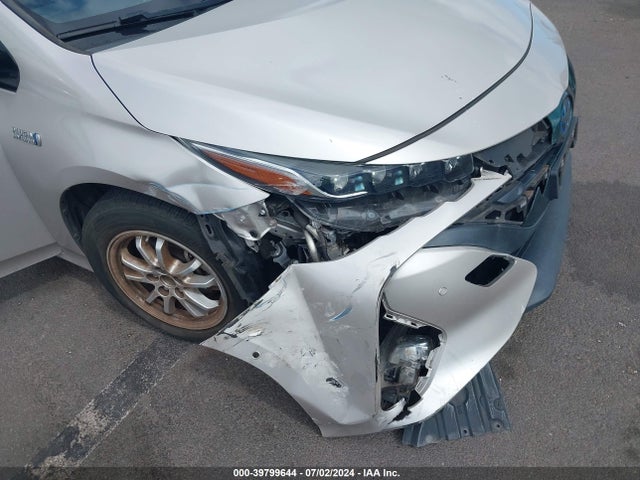 Toyota Prius Prime Limited 2020 JTDKARFPXL3120972 Image 6