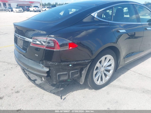 5YJSA1E16HF209639 Tesla Model S 60/75