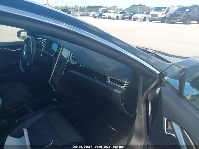 5YJSA1E16HF209639 Tesla Model S 60/75