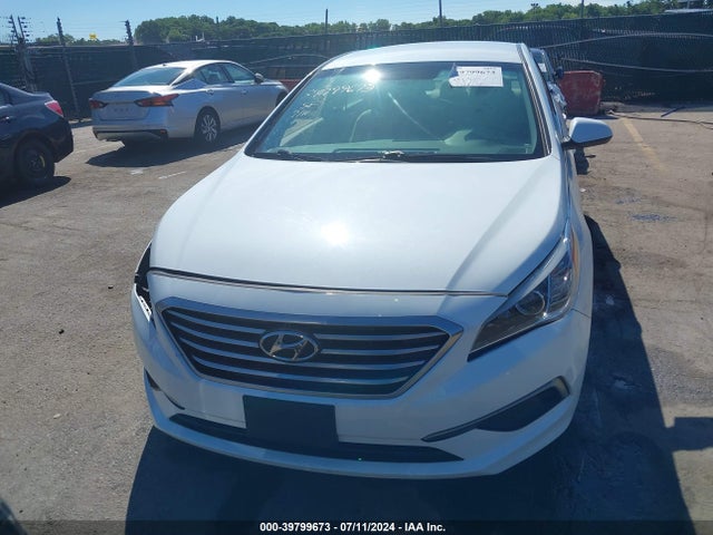 Hyundai SONATA SE 2016 5NPE24AF5GH302178 Image 13