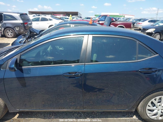 Toyota COROLLA LE 2018 5YFBURHE3JP848964 Image 14