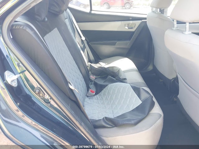 Toyota COROLLA LE 2018 5YFBURHE3JP848964 Image 8