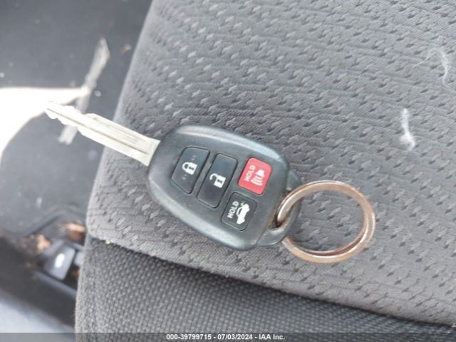 4T4BF1FK1GR582300 Toyota CAMRY LE