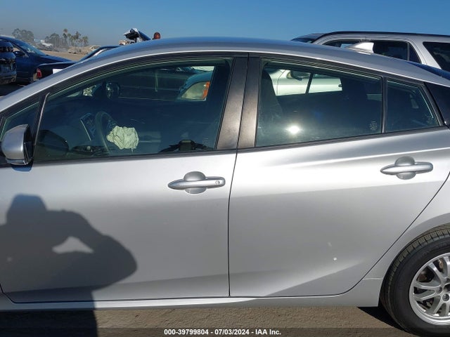 Toyota Prius Le 2019 JTDKARFU3K3082411 Image 14