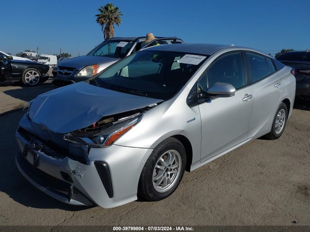 Toyota Prius Le 2019 JTDKARFU3K3082411 Image 2