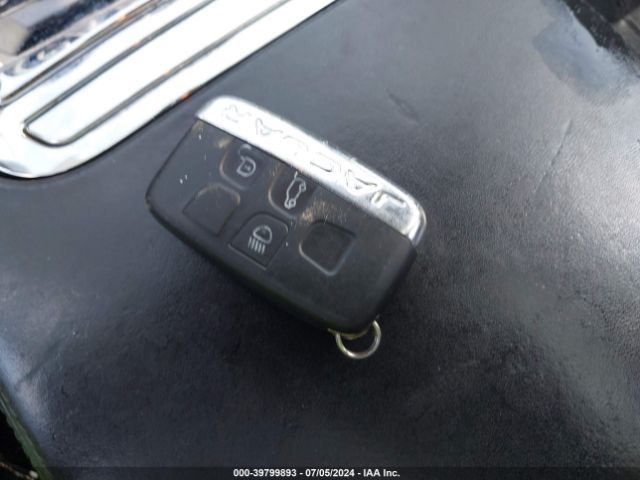 2012 JAGUAR XJ SAJWA2GB7CLV35888 Photo 10