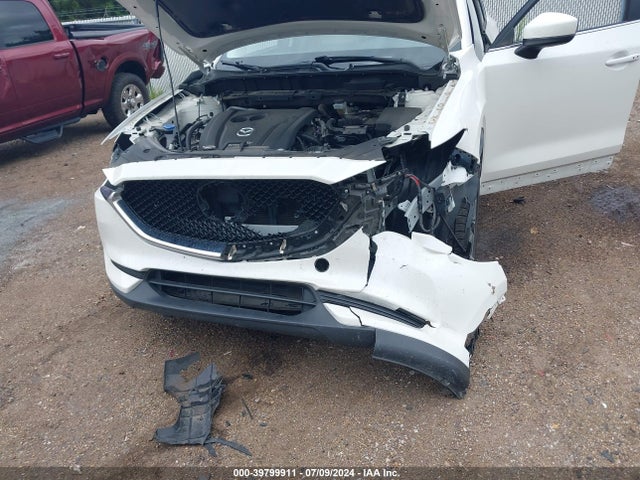 Mazda Cx-5 Touring 2018 JM3KFACM3J1409009 Image 6