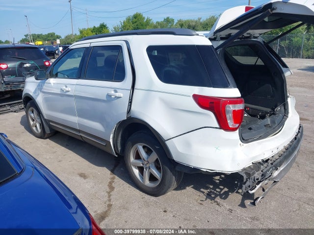 Ford EXPLORER XLT 2017 1FM5K8D82HGD52493 Image 3