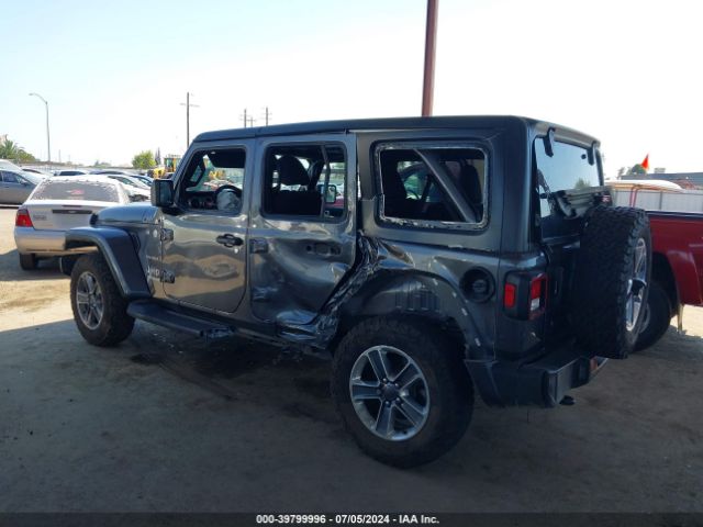 1C4HJXEN8JW246077 Jeep Wrangler Unlimited Sahara 4x4