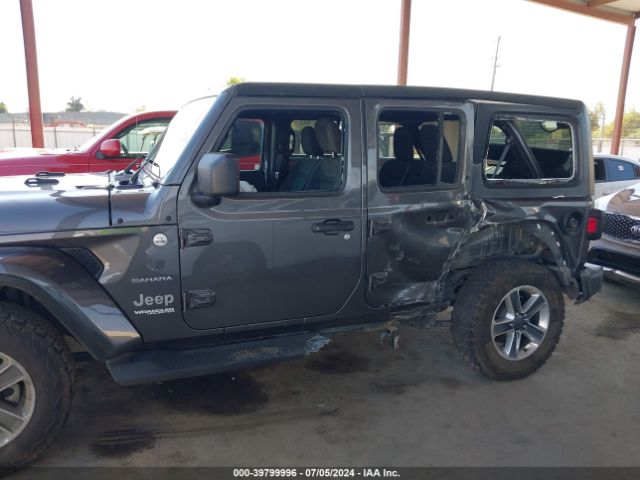 1C4HJXEN8JW246077 Jeep Wrangler Unlimited Sahara 4x4