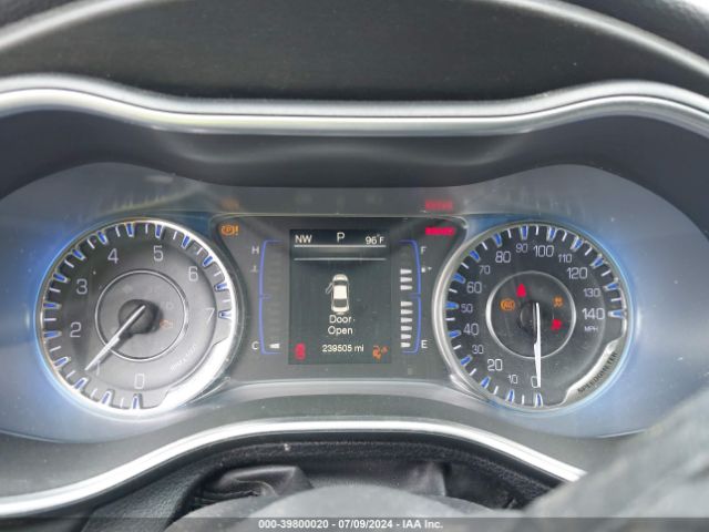 1C3CCCAB4GN165122 Chrysler 200 Limited