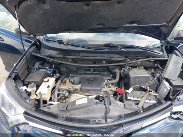 JTMBFREV3HJ128979 Toyota RAV4 LE