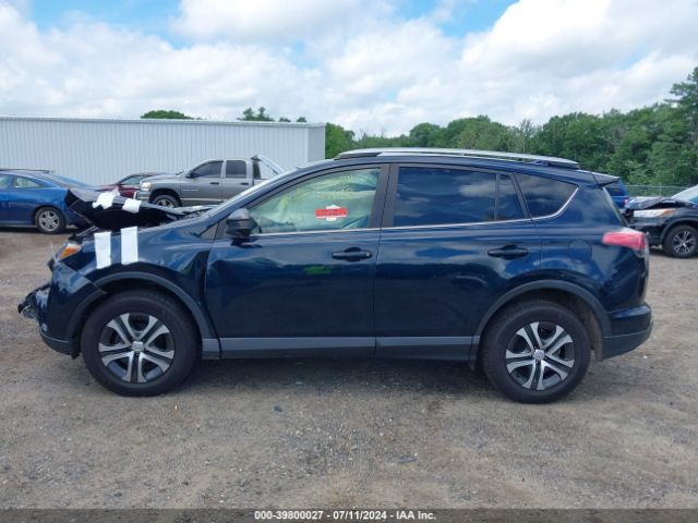 JTMBFREV3HJ128979 Toyota RAV4 LE