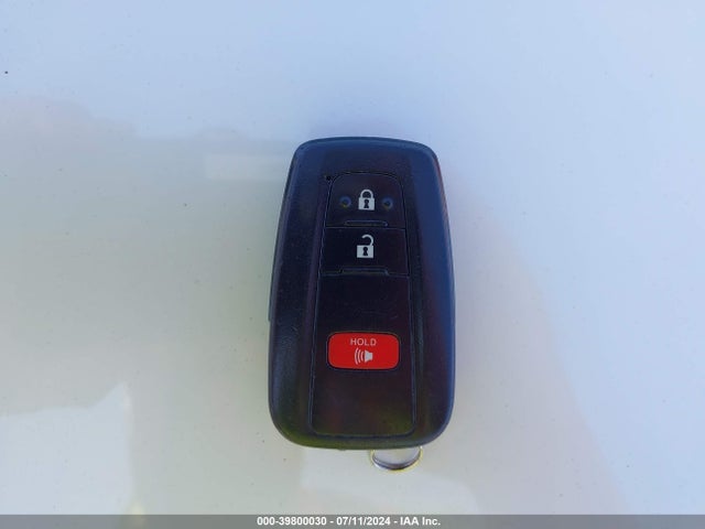 Toyota Prius Three 2016 JTDKARFU9G3013648 Image 11