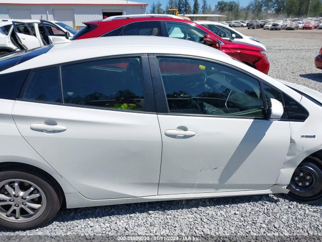 Toyota Prius Three 2016 JTDKARFU9G3013648 Image 14