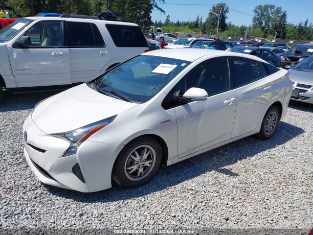 Toyota Prius Three 2016 JTDKARFU9G3013648 Image 2