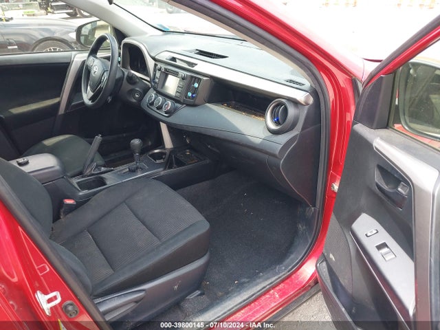 Toyota RAV4 LE 2017 JTMBFREV8HJ123342 Image 5