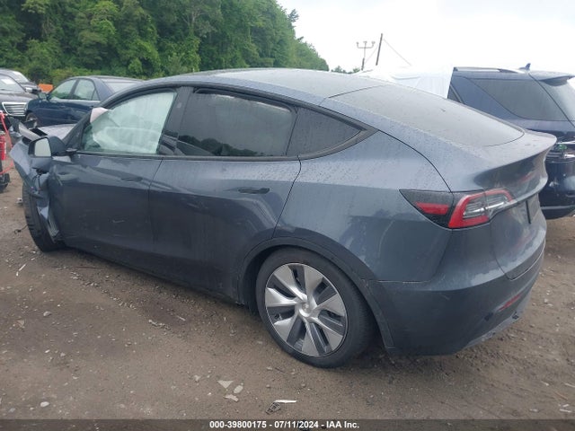 2023 TESLA MODEL Y 7SAYGDEE4PA194084 Photo 2