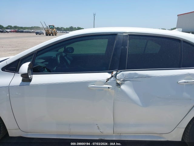 Toyota COROLLA LE 2020 5YFEPRAE0LP043618 Image 14
