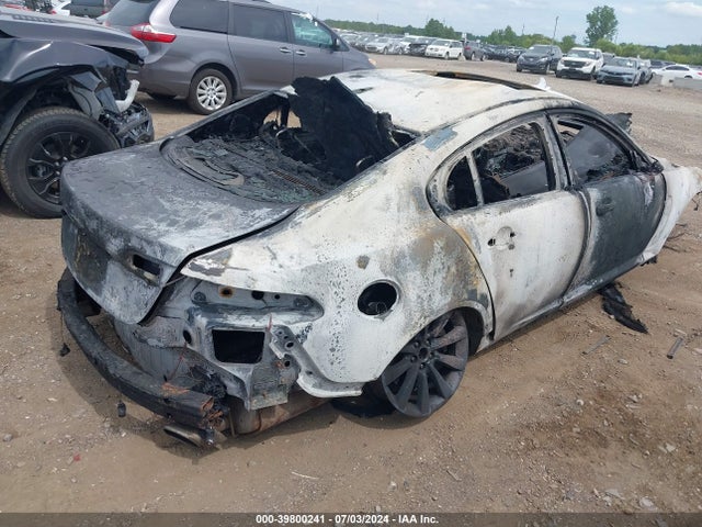 2010 JAGUAR XF SAJWA0GB5ALR78042 Photo 3