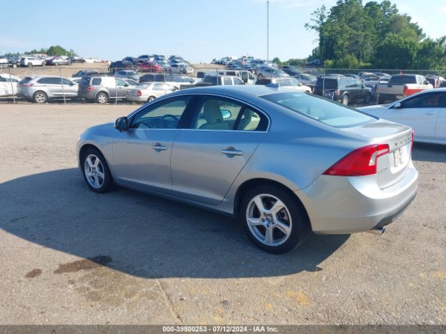 2013 VOLVO S60 YV1612FS6D2184280 Photo 2