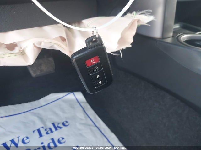 Toyota Rav4 Xle 2017 JTMWFREV2HD105628 Image 11