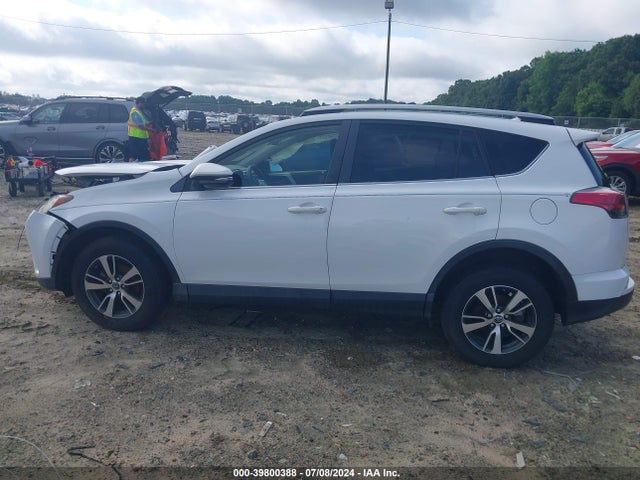 Toyota Rav4 Xle 2017 JTMWFREV2HD105628 Image 14