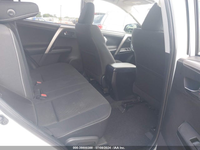 Toyota Rav4 Xle 2017 JTMWFREV2HD105628 Image 8