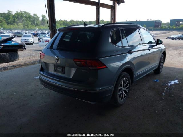 3VV2B7AX9MM064338 Volkswagen Tiguan 2.0t Se/2.0t Se R-line Black/2.0t Sel