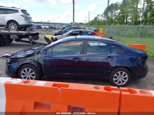 Toyota COROLLA LE 2022 5YFEPMAE6NP339572 Image 15