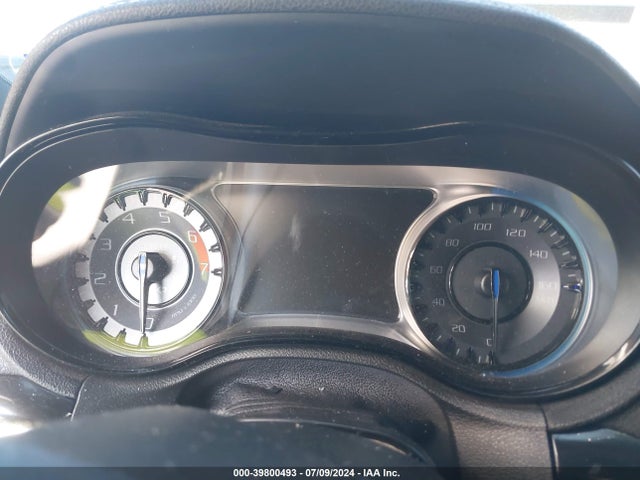 2C3CCABT0NH134905 Chrysler 300 S