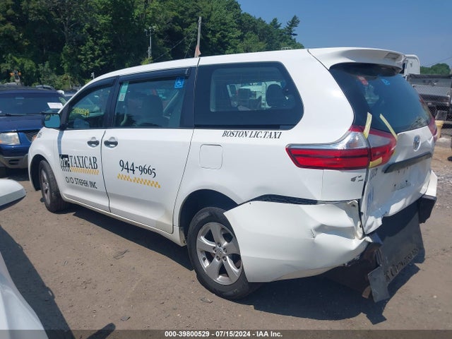 Toyota Sienna L 7 Passenger 2015 5TDZK3DC2FS635587 Image 3