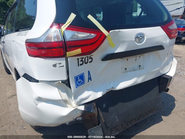 Toyota Sienna L 7 Passenger 2015 5TDZK3DC2FS635587 Image 6