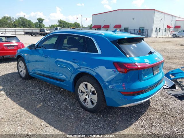 WA1LAAGE0KB006335 Audi E-tron Premium Plus