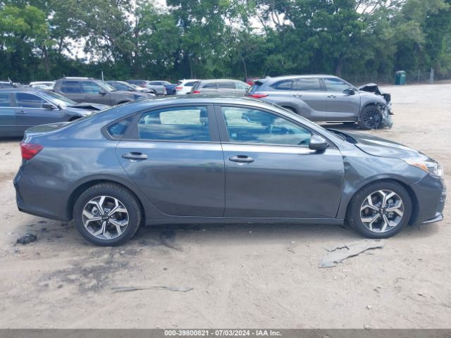 3KPF24AD5ME309005 KIA Forte Lxs