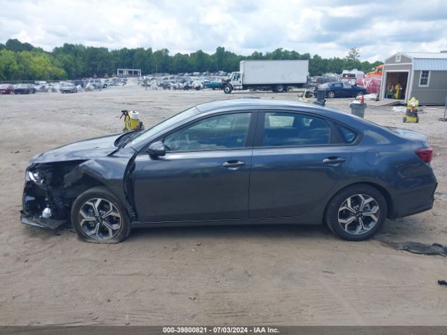 3KPF24AD5ME309005 KIA Forte Lxs
