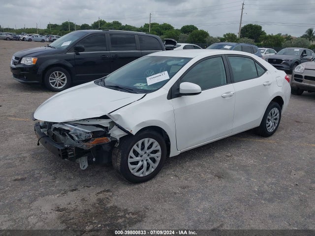 Toyota COROLLA LE 2019 5YFBURHE4KP880209 Image 2