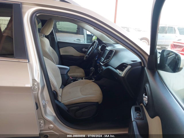 Jeep Cherokee Latitude 2015 1C4PJMCS3FW627085 Image 5