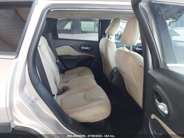 Jeep Cherokee Latitude 2015 1C4PJMCS3FW627085 Image 8
