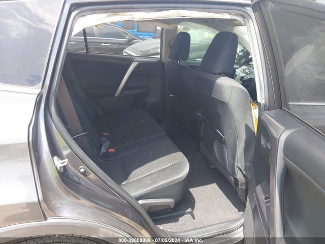 Toyota RAV4 LE 2017 JTMZFREV2HJ129569 Image 8
