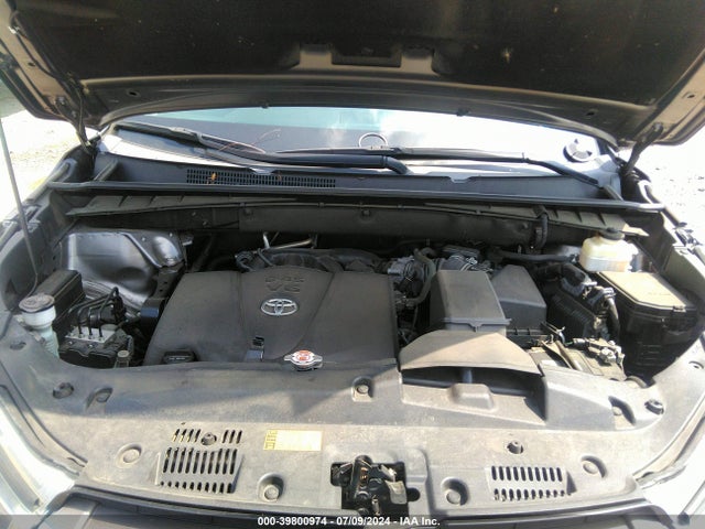 Toyota Highlander Limited Platinum 2018 5TDDZRFH1JS826301 Image 10