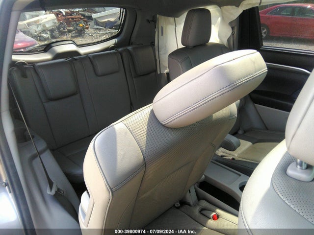 Toyota Highlander Limited Platinum 2018 5TDDZRFH1JS826301 Image 8